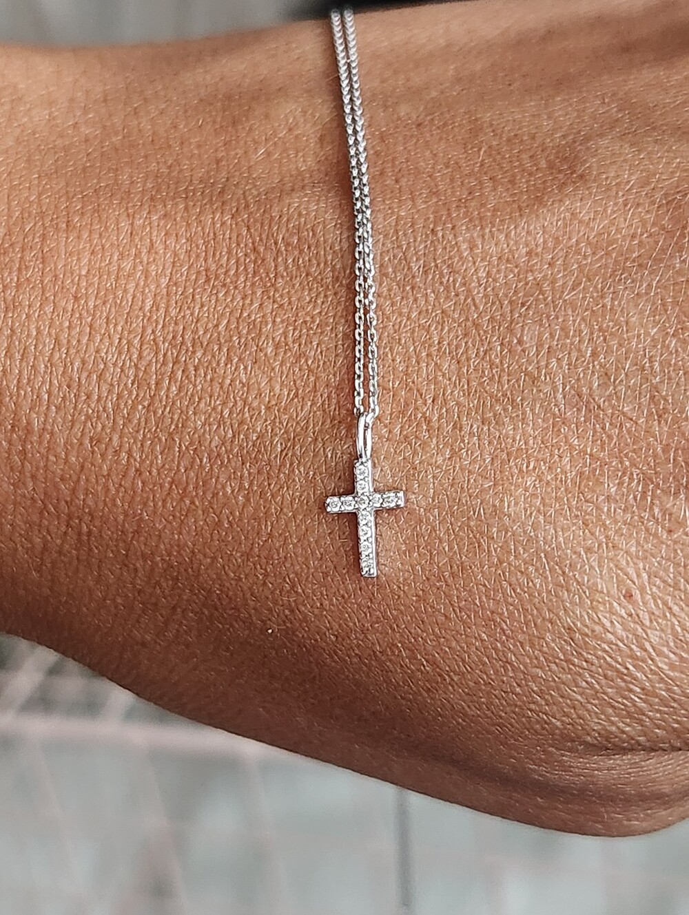 Kendra Scott Diamond 14k Silver Cross Pendant Necklace - Picture 8 of 11
